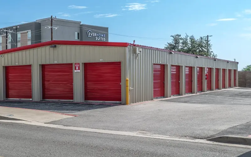 10 Federal Storage at 1507 Park Ln, Georgetown, TX