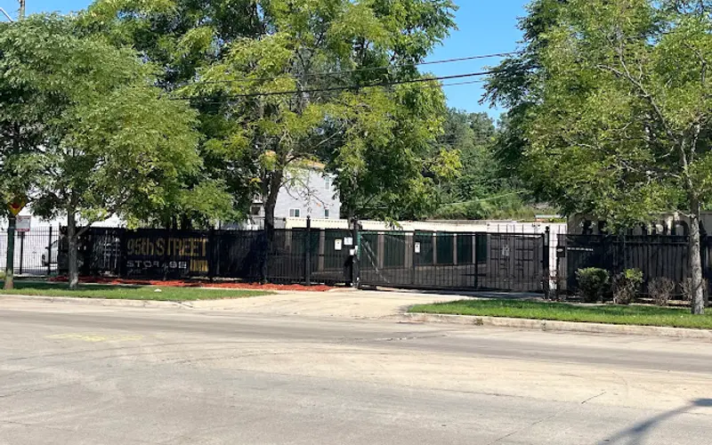 95th Street Storage at 2930 E 95th St, Chicago, IL