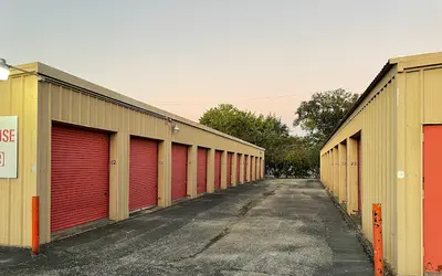 Campbell Road Self Storage North at 4341 Campbell Rd, Houston, TX