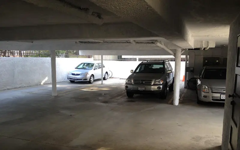 Hughes Ave Car Storage at 3601 Hughes Ave, Los Angeles, CA