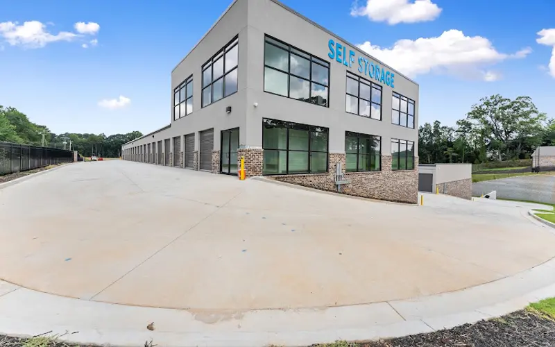 Lanier Luxe Self Storage at 4152 Browns Bridge Rd, Gainesville, GA