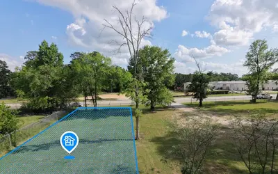 Las Vías RV and Boat Storage at 207 Gladstell St, Conroe, TX