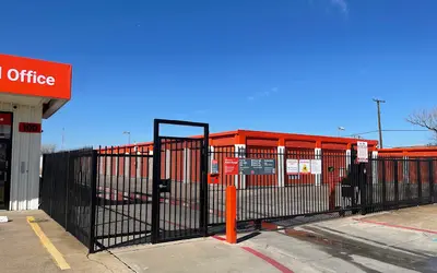 Public Storage at 100 N Collins St #101, Arlington, TX