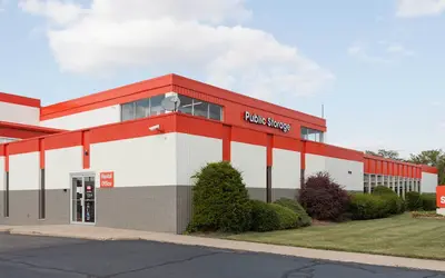 Public Storage at 1020 W 13 Mile Rd, Madison Heights, MI