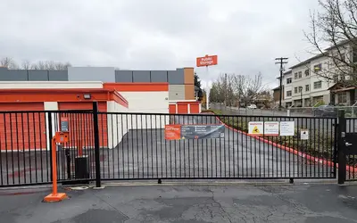 Public Storage at 10636 SE 174th St, Renton, WA