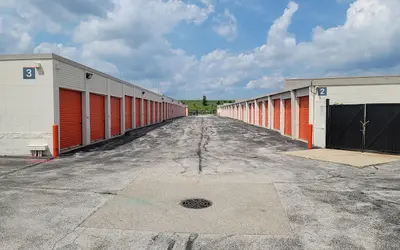 Public Storage at 1200 W Irving Park Rd, Schaumburg, IL
