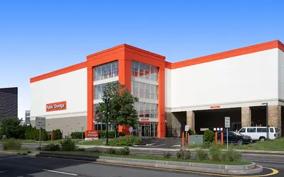 Public Storage at 140 Broadway, Everett, MA