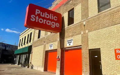 Public Storage at 1512 W Jarvis Ave, Chicago, IL