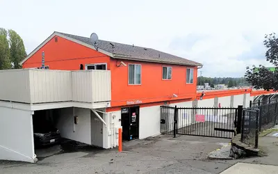 Public Storage at 15400 1st Ave S, Burien, WA