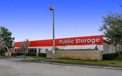 Public Storage at 15701 SW 41st St, Davie, FL