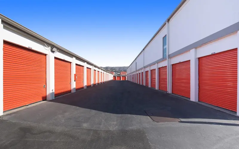 Public Storage at 160 S Spruce Ave, South San Francisco, CA
