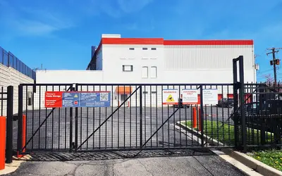 Public Storage at 1711 W Fullerton Ave, Chicago, IL