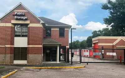 Public Storage at 1745 Dulles Ave, Missouri City, TX