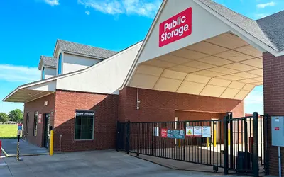 Public Storage at 17720 Griffin Dr, Edmond, OK