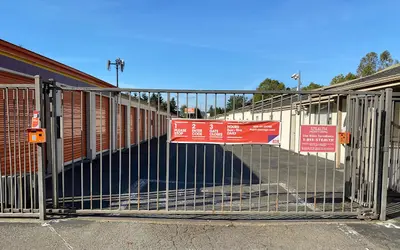Public Storage at 1801 R St SE, Auburn, WA