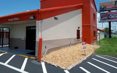 Public Storage at 1801 W Oak Ridge Rd, Orlando, FL