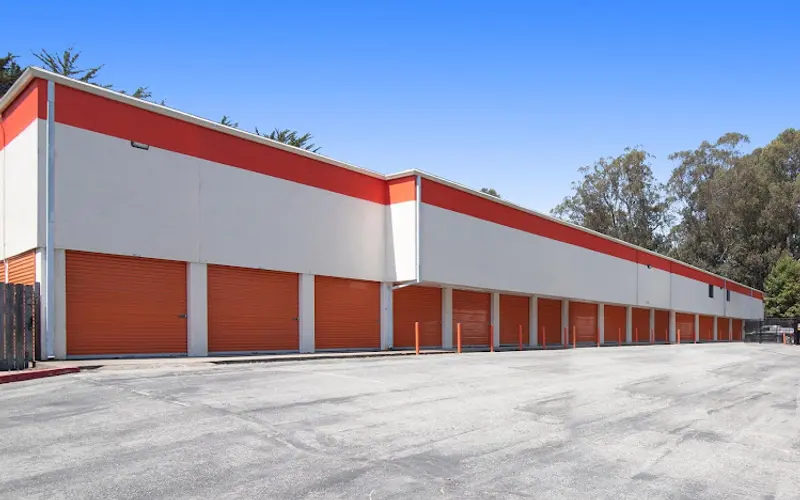Public Storage at 1900 El Camino Real, South San Francisco, CA