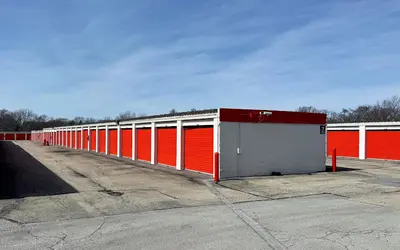 Public Storage at 200 Brook Ct, Bolingbrook, IL
