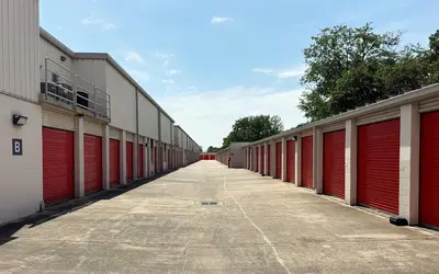 Public Storage at 2100 N Loop W, Houston, TX