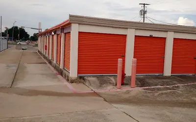 Public Storage at 2300 W Park Row Dr, Pantego, TX