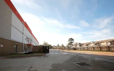 Public Storage at 235 Interstate 45 N, Conroe, TX