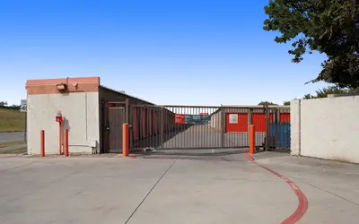 Public Storage at 2377 E Loop 820 S, Fort Worth, TX
