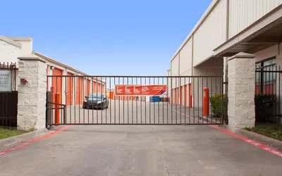 Public Storage at 2420 N Haskell Ave, Dallas, TX