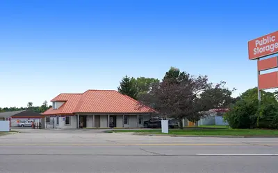 Public Storage at 2745 Dixie Hwy, Waterford Township, MI