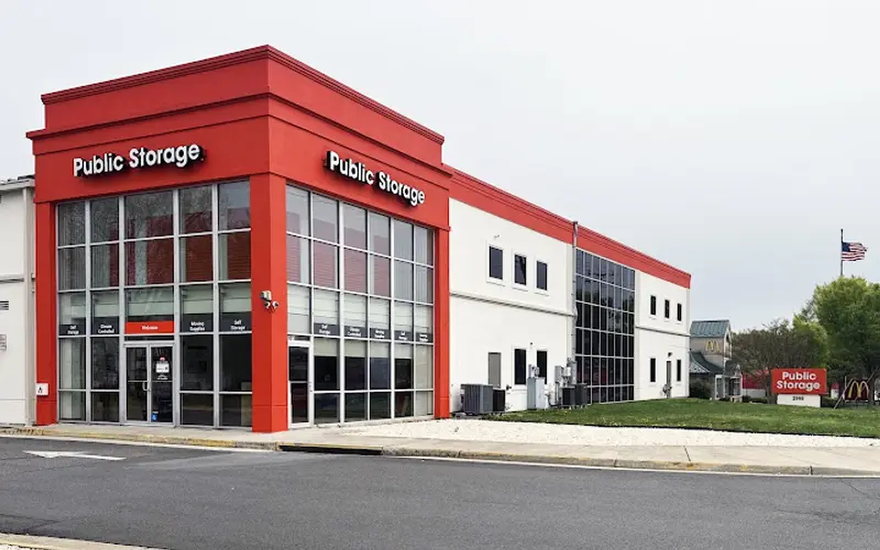 Public Storage at 2995 Gallows Rd, Falls Church, VA