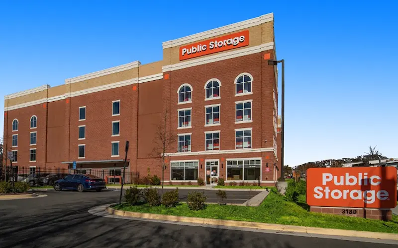 Public Storage at 3180 Draper Dr, Fairfax, VA