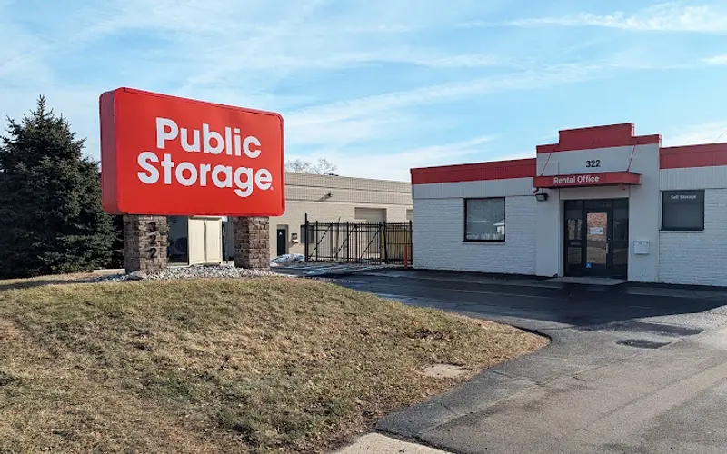 Public Storage at 322 E Maple Rd, Troy, MI