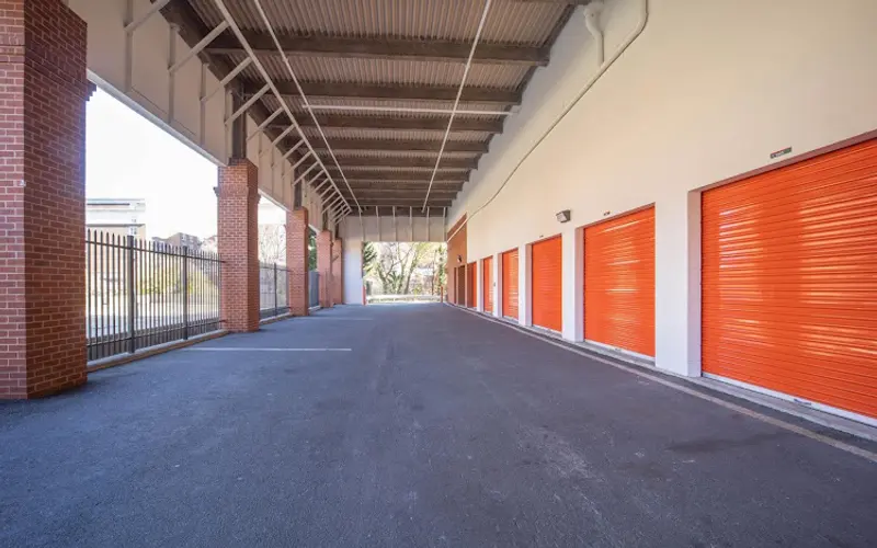 Public Storage at 370 Holland Ln, Alexandria, VA