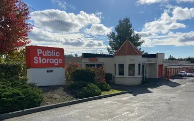 Public Storage at 4600 196th St SW, Lynnwood, WA