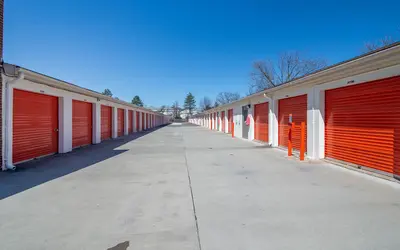 Public Storage at 466 Herndon Pkwy, Herndon, VA