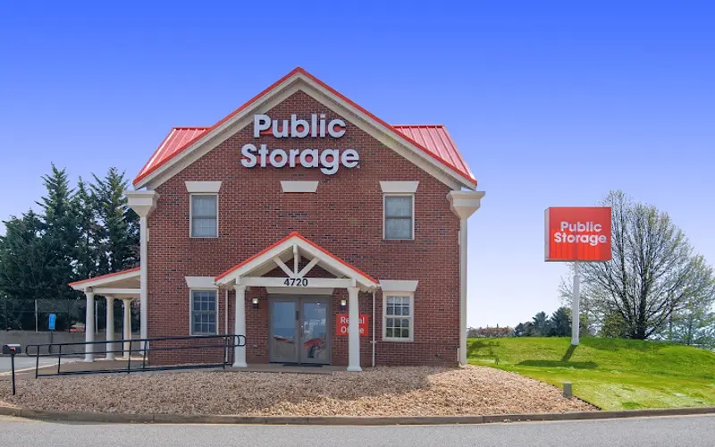 Public Storage at 4720 Business Dr, Fredericksburg, VA