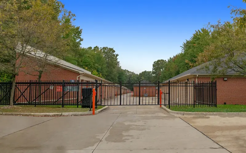 Public Storage at 51985 Hayes Rd, Shelby Township, MI