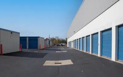 Public Storage at 6123 Highland Rd Ste G, Waterford Township, MI