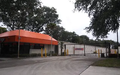 Public Storage at 6351 Lake Worth Rd, Greenacres, FL