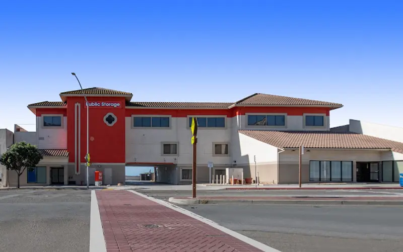 Public Storage at 6676 Mission St, Daly City, CA