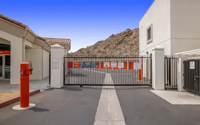 Public Storage at 72150 Fred Waring Dr, Palm Desert, CA