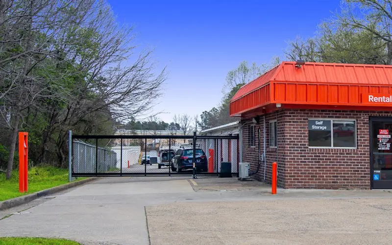 Public Storage at 7625 Staples Mill Rd, Richmond, VA