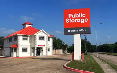Public Storage at 8633 W Airport Blvd, Houston, TX