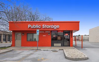 Public Storage at 8901 W 159th St, Orland Hills, IL