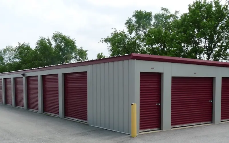 Space Center Self Storage at 1975 Bucktail Ln, Sugar Grove, IL