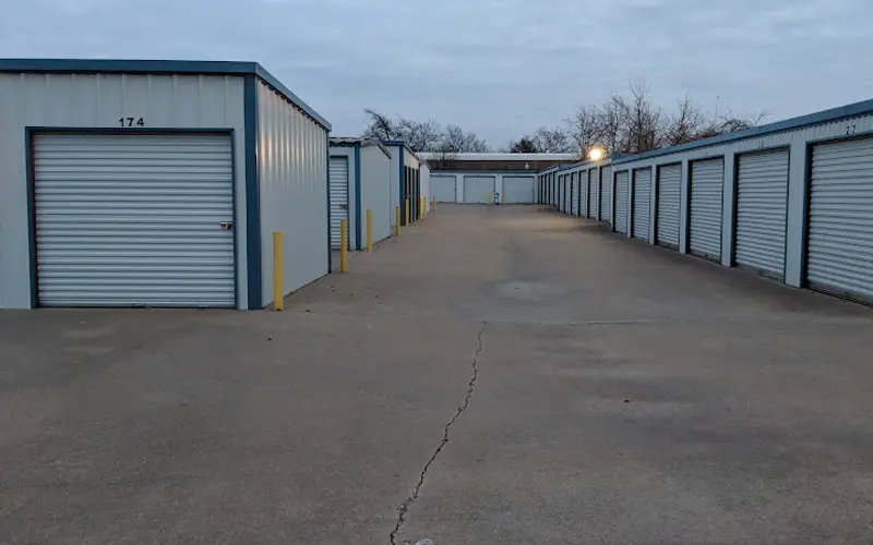 StorMaXX Self Storage at 1501 S Main St, Cleburne, TX