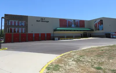 U-Haul Moving & Storage of Florissant II at 1350 N Hwy 67, Florissant, MO